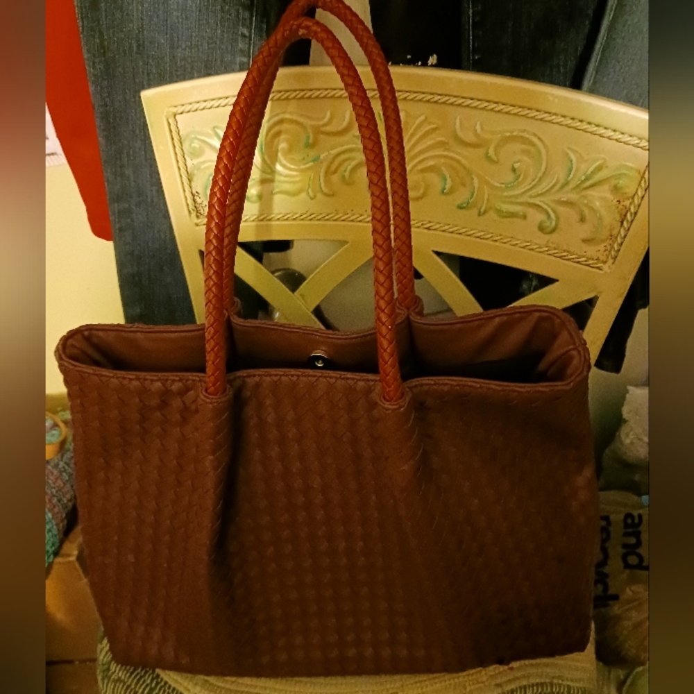 Lulu Dharma Napa Leather Tote Bag 👜🛍👑💄Burgandy,Fabulous Gift Giving.🎁🧣 - Picture 2 of 8